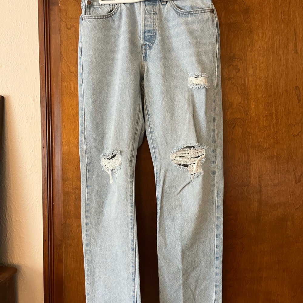 Levi's Straight Leg High-Rise Distressed Denim